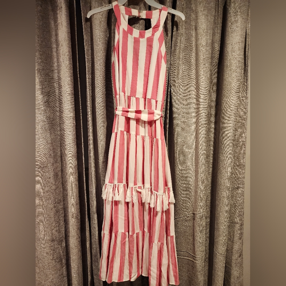Girls Rare Editions size 10 dress. Great condition!